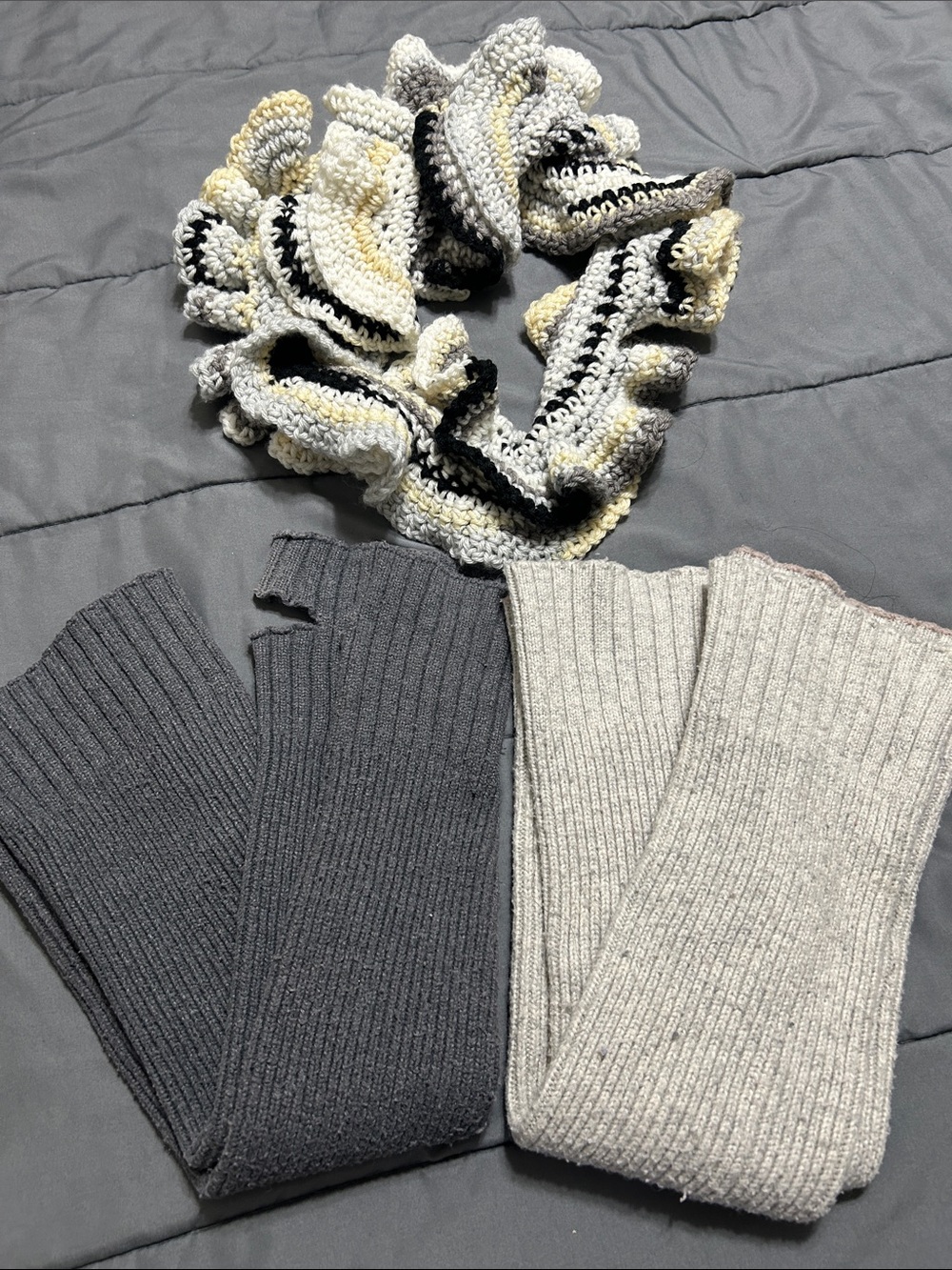 Leg warmer set with scarf